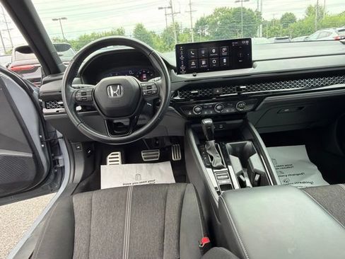 Used 2023 Honda Accord Sport image 17