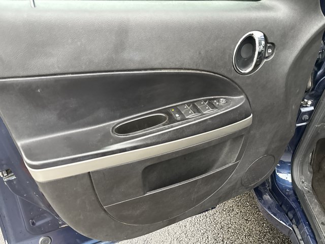 Used 2010 Chevrolet HHR LS FWD image 13