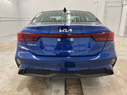 Used 2024 Kia Forte LXS FWD image 5