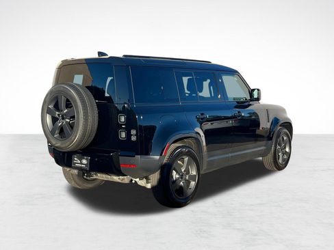 Used 2026 Land Rover Defender 110 S AWD/4WD image 9