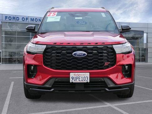 Used 2025 Ford Explorer ST w/ Sun And Sound Package RWD image 9
