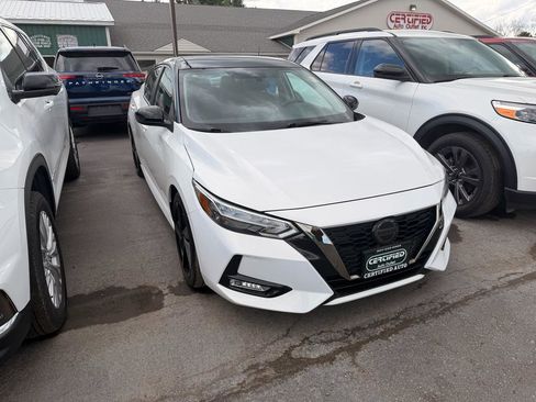 Used 2023 Nissan Sentra SR FWD image 1
