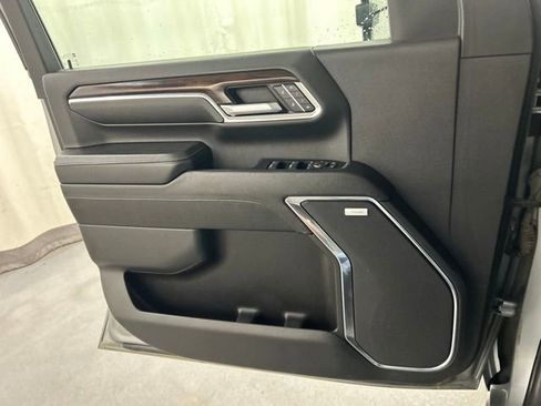 Used 2024 GMC Sierra 2500 SLT w/ SLT Convenience Package AWD/4WD image 23