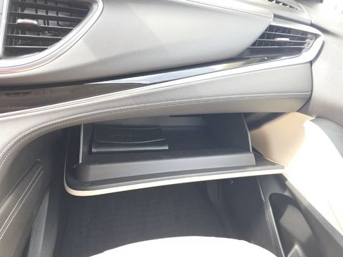 Used 2023 Buick Enclave Avenir FWD image 23