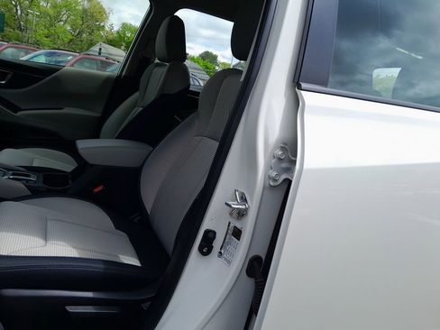 Used 2023 Subaru Forester AWD/4WD image 14