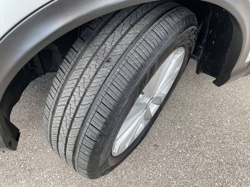 Used 2019 Nissan Rogue Sport SV AWD/4WD image 44