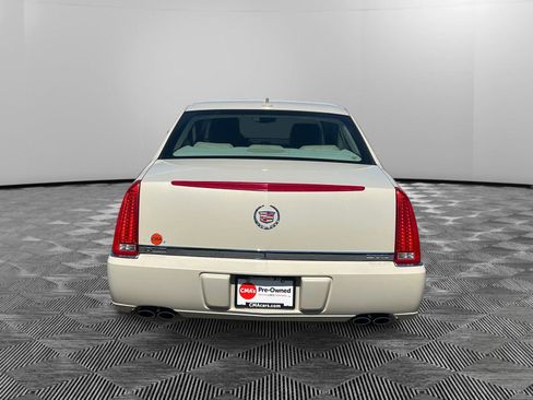 Used 2010 Cadillac DTS FWD image 4