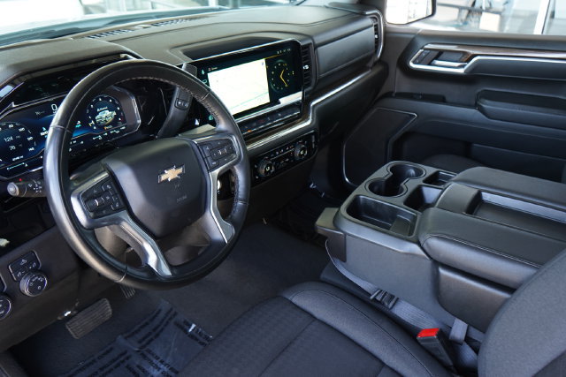 Used 2025 Chevrolet Silverado 1500 LT AWD/4WD image 41