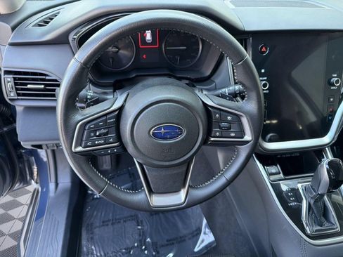 Used 2025 Subaru Outback Premium AWD/4WD image 27
