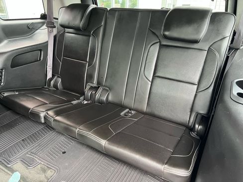 Used 2015 GMC Yukon Denali w/ Touring Package AWD/4WD image 16
