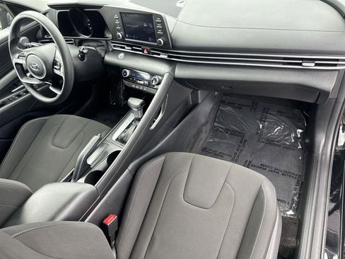 Used 2022 Hyundai Elantra SEL w/ Cargo Package image 38