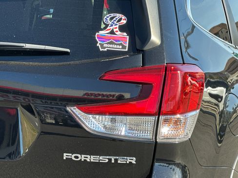 Used 2021 Subaru Forester Limited image 25