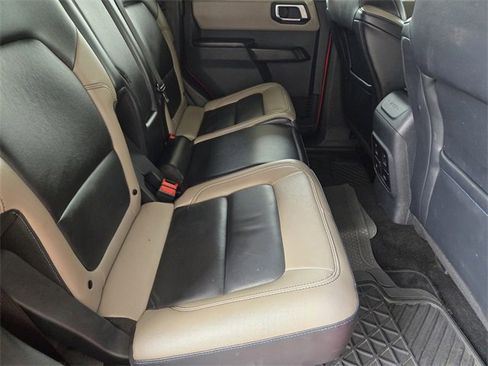 Used 2024 Ford Bronco Wildtrak image 31