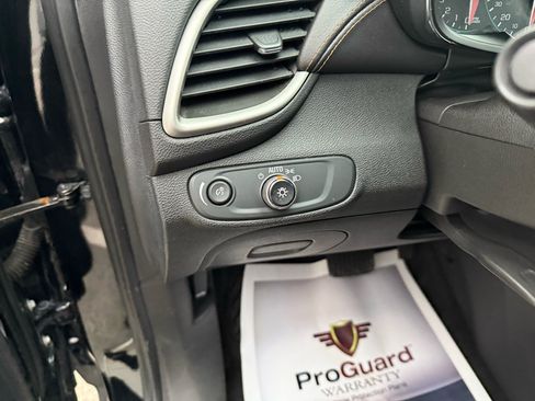 Used 2020 Chevrolet Trax LT w/ Driver Confidence Package image 21