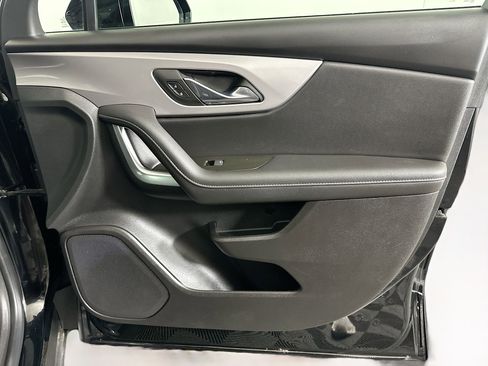 Used 2025 Chevrolet Blazer LT image 31