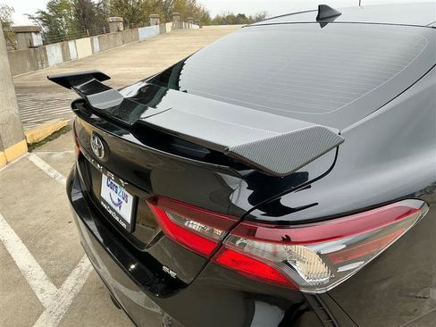 Used 2021 Toyota Camry SE FWD image 18