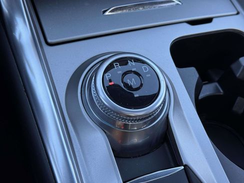 Used 2020 Ford Explorer XLT w/ Equipment Group 202A image 27