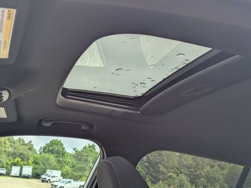 New 2026 Chevrolet Trax RS w/ Sunroof Package FWD image 11