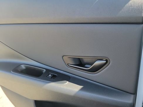 New 2026 Hyundai Elantra SEL Sport FWD image 22