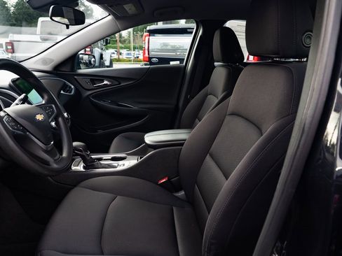 Used 2023 Chevrolet Malibu LT image 18