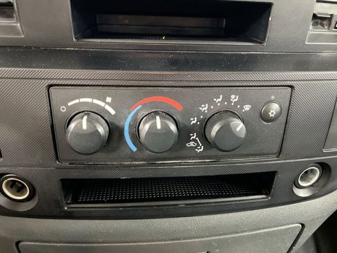 Used 2007 Dodge Ram 1500 Truck ST w/ V6 Value Group RWD image 14