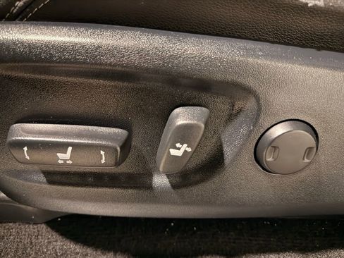 Used 2020 Toyota 4Runner SR5 Premium image 15