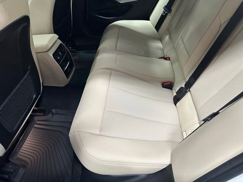 Used 2023 BMW 330i xDrive Sedan w/ Premium Package image 43