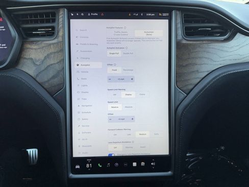 Used 2020 Tesla Model X Long Range image 18