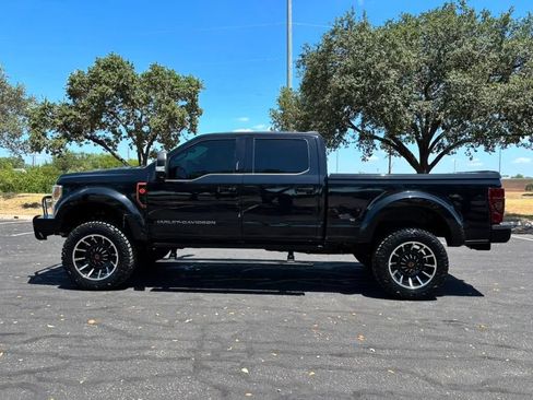 Used 2021 Ford F250 Lariat w/ Lariat Ultimate Package AWD/4WD image 3