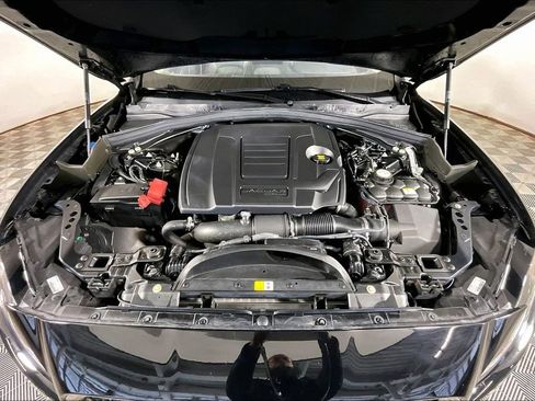 Used 2019 Jaguar F-PACE Prestige AWD/4WD image 9