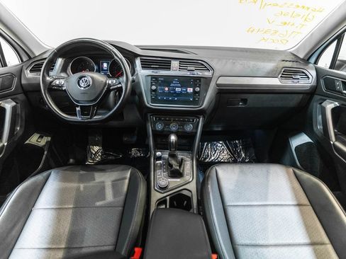 Used 2018 Volkswagen Tiguan SEL w/ 3rd Row Seat Package AWD/4WD image 13