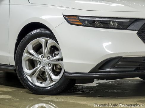 Used 2023 Honda Accord LX image 4