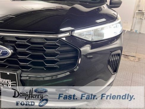 Used 2024 Ford Escape ST-Line image 11