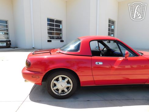 Used 1990 MAZDA MX-5 Miata image 28