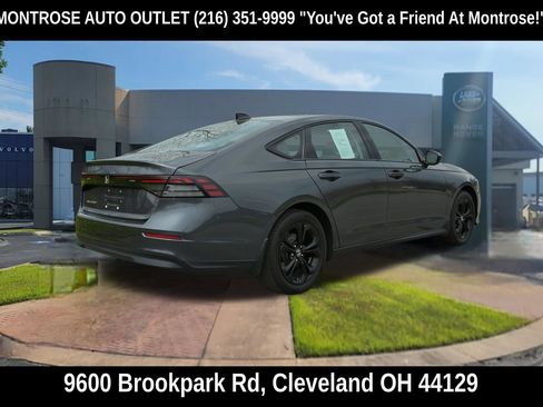 Used 2025 Honda Accord SE image 37