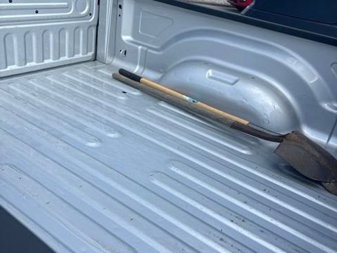 Used 2015 RAM 1500 Classic SLT AWD/4WD image 12