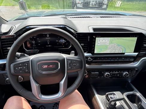 Used 2026 GMC Sierra 1500 Elevation w/ Elevation Premium Package AWD/4WD image 10