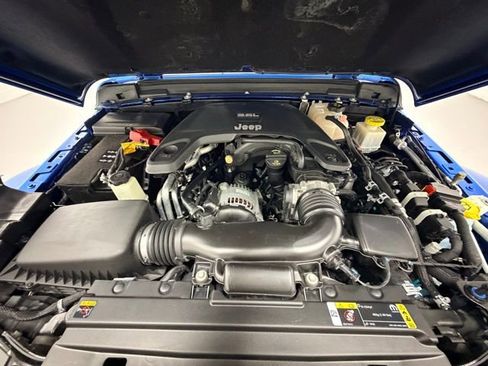 Used 2021 Jeep Gladiator Sport image 31