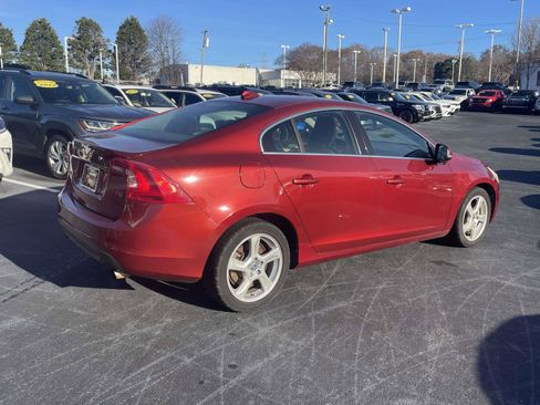 Used 2012 Volvo S60 T5 image 9