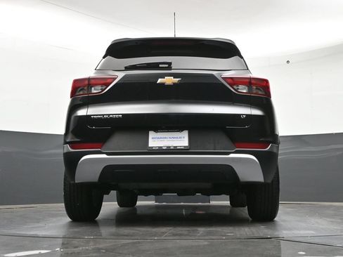 Used 2023 Chevrolet TrailBlazer LT FWD image 27