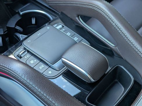 Used 2021 Mercedes-Benz GLE 450 4MATIC image 21