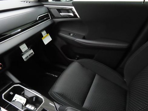 New 2026 Mitsubishi Outlander ES FWD image 20