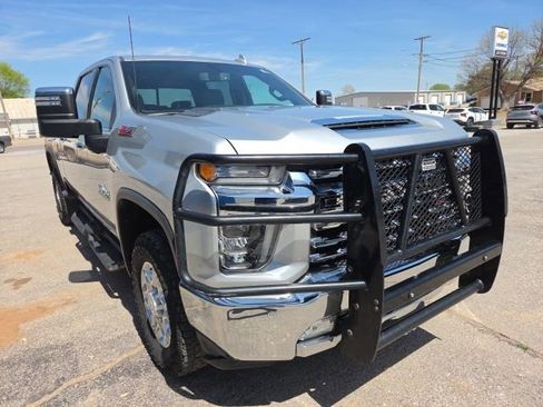 Used 2020 Chevrolet Silverado 2500 LTZ w/ LTZ Texas Edition AWD/4WD image 3