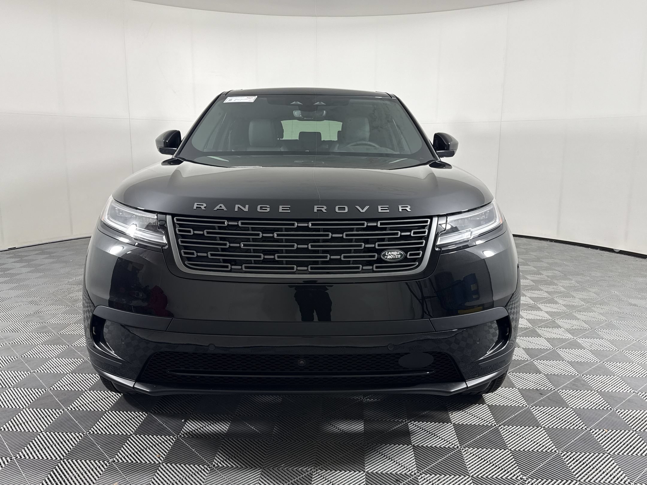 New 2026 Land Rover Range Rover Velar S AWD/4WD image 5