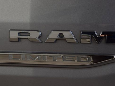 Used 2023 RAM 1500 Limited w/ Trailer Tow Group image 15