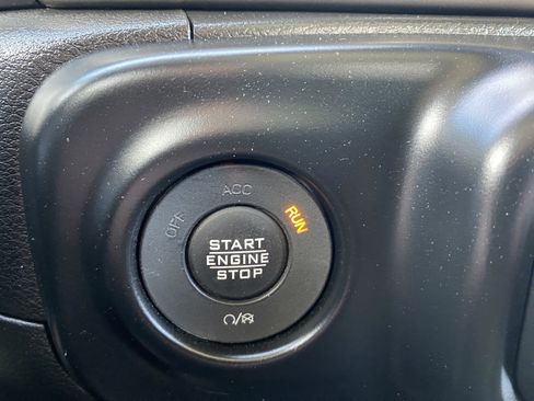 Used 2021 Jeep Gladiator Rubicon image 32