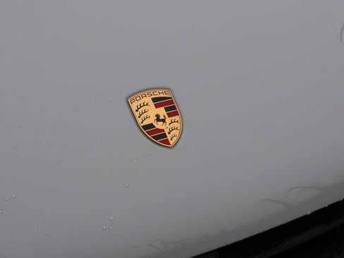 New 2026 Porsche Macan image 12