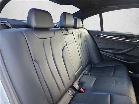 Used 2018 BMW 530i xDrive w/ Premium Package AWD/4WD image 19