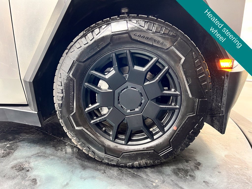 Used 2024 Tesla Cybertruck Cyberbeast AWD/4WD image 11