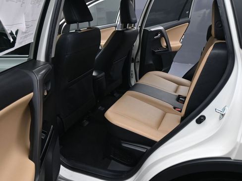 Used 2016 Toyota RAV4 Limited image 17